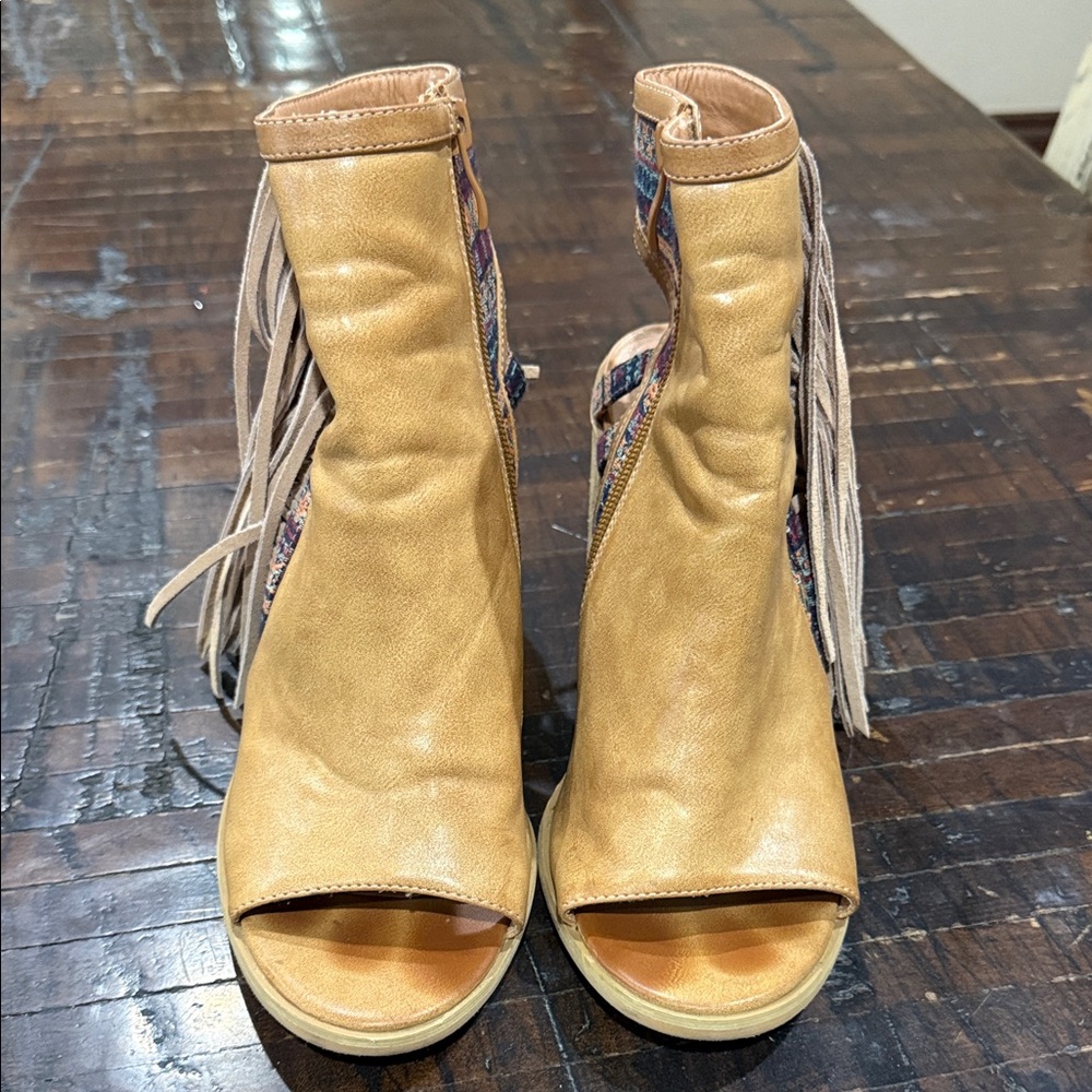 Very Volatile Tan Fringe Peep-Toe Booties - Picture 2 of 7